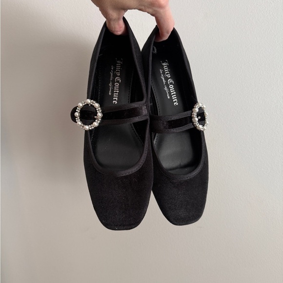 Juicy Couture Shoes - NWOB Juicy Couture ‘Bijoux’ Pearl Buckle Mary Jane